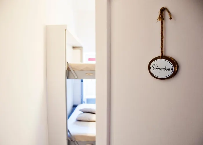 Alojamento de Acomodação e Pequeno-almoço Ghalà 3*