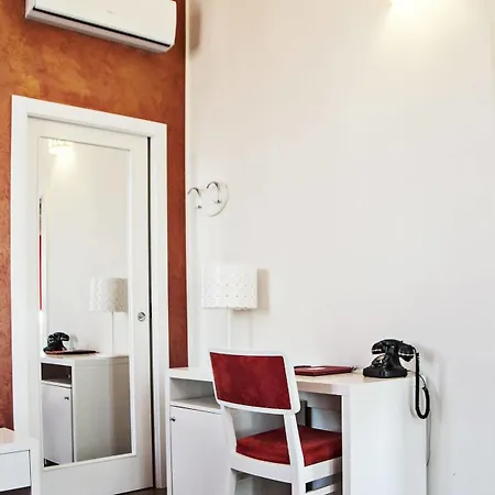 Ghala Bed & Breakfast 2*