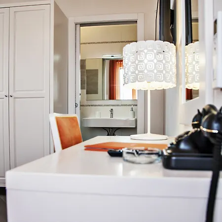 Ghala Bed & Breakfast 2*